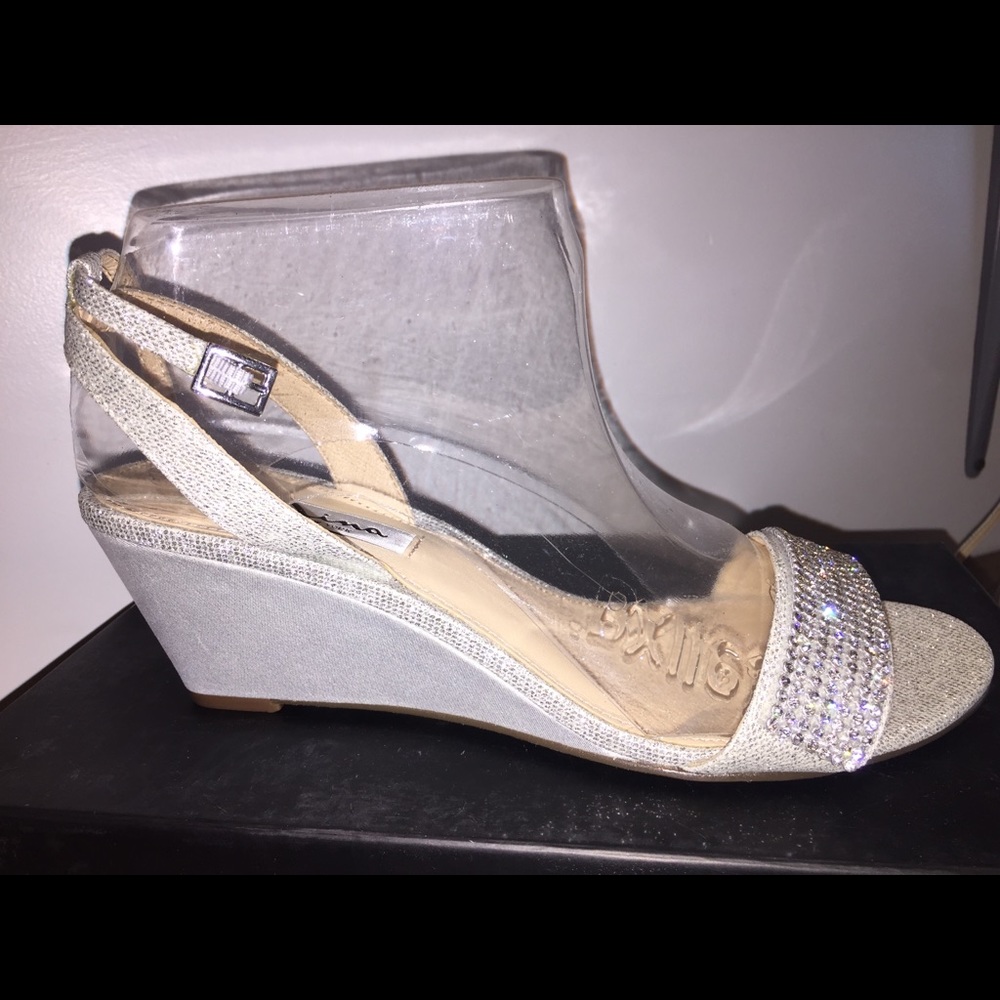 Nina Noely Silver Bliss Wedge